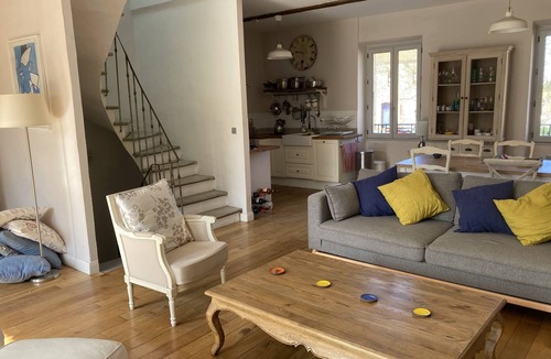 Saint-Genis House | Pretty village house with private heated pool and a/c. Opposite historic church.