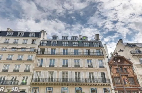 L'Europe Apartment | Pristine 180m Apartment Near Saint-Lazare