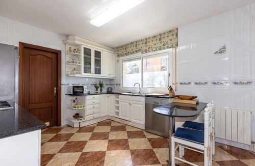 Tamarit Villa | Private Pool & Stunning Mountain Views