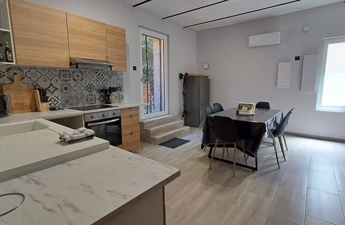 Les Salelles House | Private river access and private beach - Les Rives du Chassezac