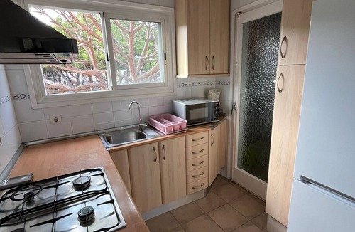 Castelldefels House | Private Room in Castelldefels, a 3-minute walk from the beach