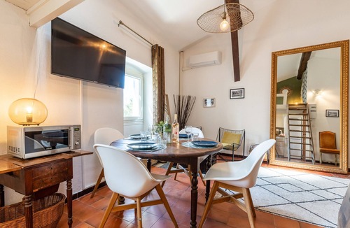 Quartier du Panier House | Private suite on the ground floor with separate b