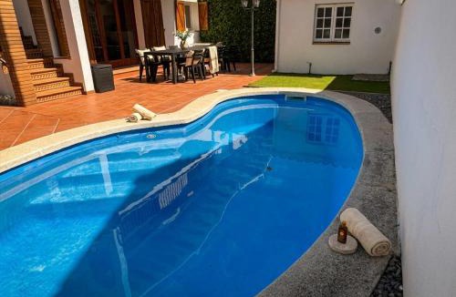 El Roc de Sant Gaieta Villa | Private Villa with Pool & BBQ - Barcelona