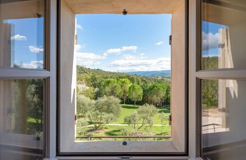 Saint-Saturnin-les-Apt House | Provençal bastide with olive grove near Gordes