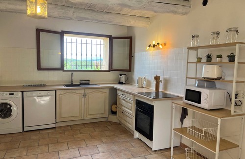 Vaison-la-Romaine House | Provençal country house with a private heated pool and Wi-Fi, rated ⭐️⭐️⭐️