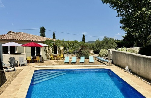 Gigondas Villa | Provencal house in the heart of the vineyards