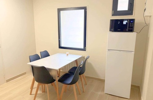 Noisy-le-Grand Apartment | Qhome 8 - Cozy 2-Bedroom Apartment Between Paris and Disney