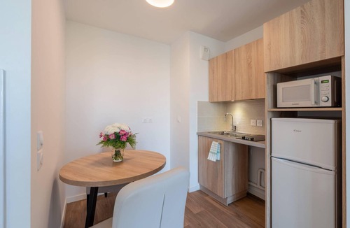 Choisy-le-Roi Hotel | Quality Aparthotel Choisy Orly Airport