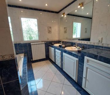 Mons Bed & Breakfast | Quiétude Provençale