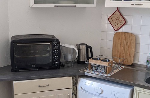 Vernier Apartment | Quiet and bright three minutes from shops and streetcar