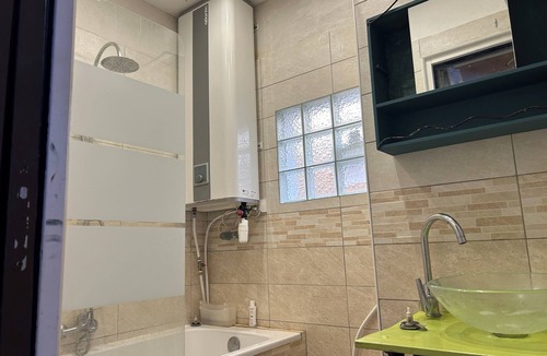 La Madeleine Apartment | Quiet, ecological, 500 m from the sea