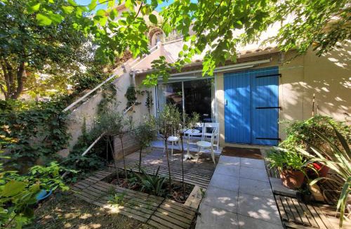 Salon-de-Provence House | Quiet ground floor, air conditioning, garden, 3 bedrooms, 7 people max