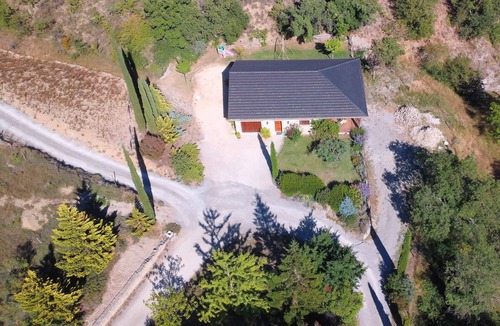 Rompon House | QUIET HOUSE WITH HILLSIDE VIEWS, LARGE TERRACE AND SWIMMING POOL