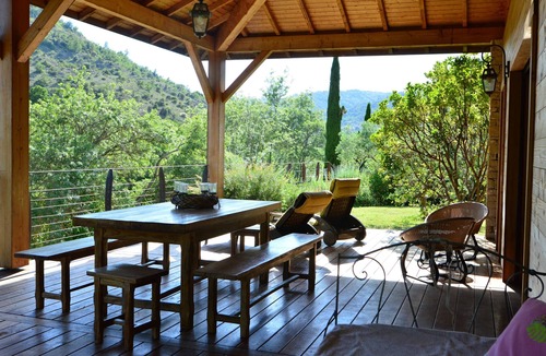 Rompon House | QUIET HOUSE WITH HILLSIDE VIEWS, LARGE TERRACE AND SWIMMING POOL