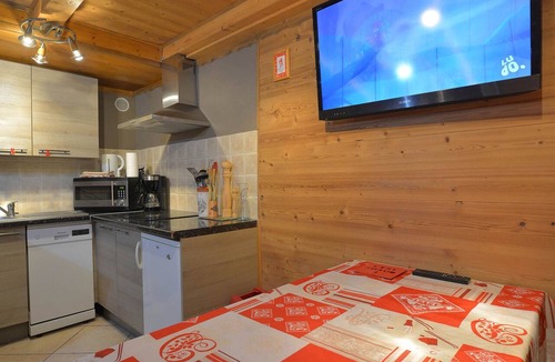 Arc-2000 Apartment | Quiet studio with balcony in Arc 2000, sleeps 6