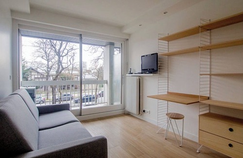 Croulebarbe Apartment | Quiet studio in a very good location