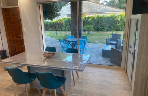 Elne Apartment | 🌞 Quiet T2 with terrace & garden - Beaches 10 min away, top comfort! 🌴
