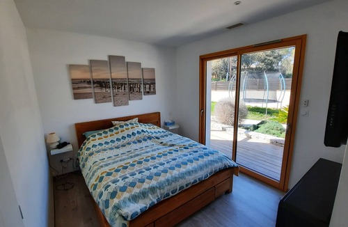 Nages-et-Solorgues Villa | Quiet villa with heated pool and spa
