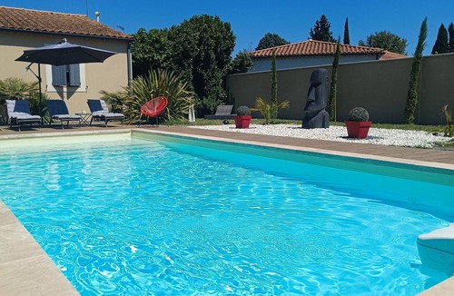 Althen-des-Paluds Villa | Quiet villa with private pool and large garden