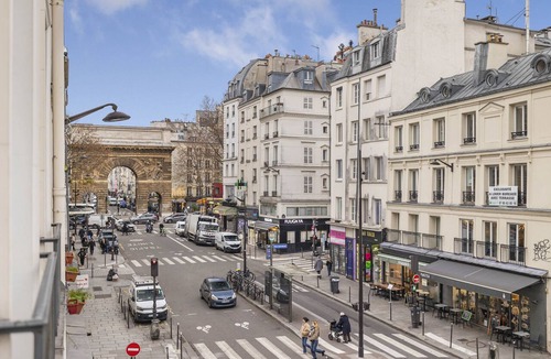 Strasbourg -Saint-Denis Apartment | Quinte Flush, 2BR/2BA, 6 people