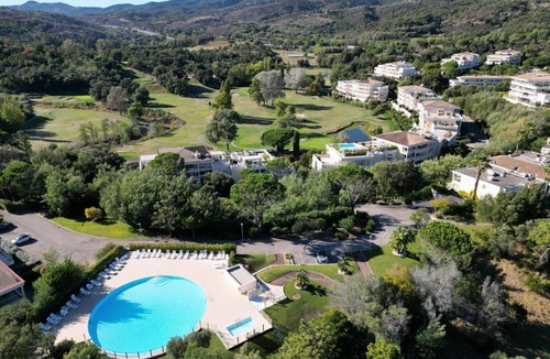 Mandelieu-La-Napoule Apartment | Résidence avec Piscines, Golf Barbossi - Palmazur Vacances