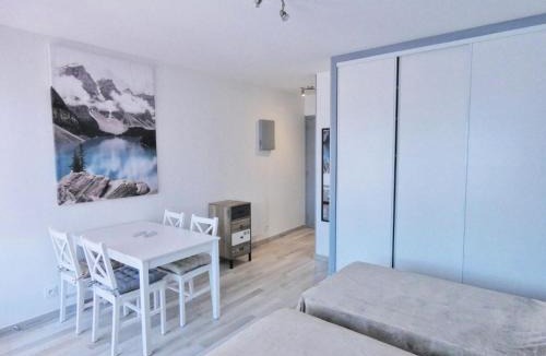 Aix-les-Bains City Center Apartment | Résidence Le Chateau Durieux 4 - Coup de coeur pour ce petit studio entièrement relooké ! MAE-7184