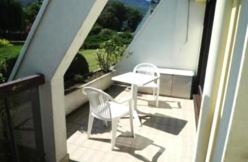 Aix-les-Bains Apartment | Résidence Les Colverts - Moderne et lumineux avec belle vue sur le lac ! MAE-7274