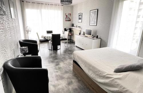 Aix-les-Bains Apartment | Résidence Montcalm D - Agréable logement et bien équipé ! MAE-2174