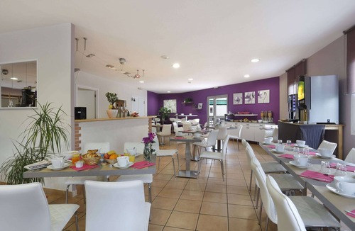 Merville Apartment | Résidence Résid'price ST4N