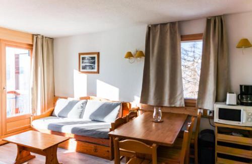 Arc-1800 Apartment | Résidence Ruitor Arc 1800 - Appartement 3 pièces pour 6 personnes avec une jolie vue sur la vallée, proche du télécabine dans le village de Charmettoger à A MAE-1697