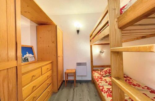 Les Menuires Apartment | Résidence Sarvan - Studio cabine au pied des pistes aux Ménuires pour 4 personnes MAE-5164
