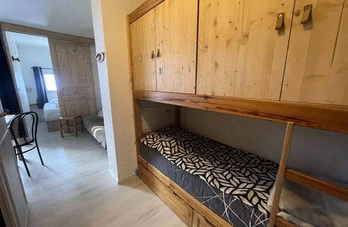 Mont-de-Lans Apartment | Rainbow C Residence - T2 coquet facing the mountain and with open views of the "Vallee Blanche"