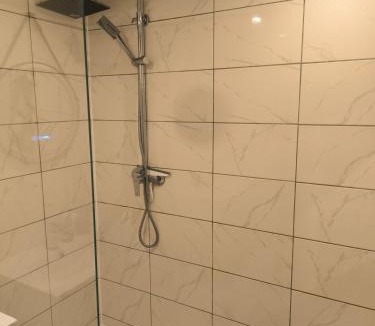Pia Apartment | ravissant appartement d'une chambre avec véranda donnant sur le jardin