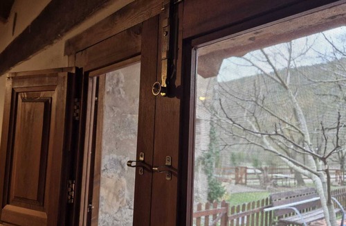 Montagut Cottage | Real disconnection in Alta Garrotxa. Nature, calm and home cooking.