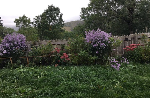 Cheylade House | Recently renovated gîte for six people in the Puy Mary valley
