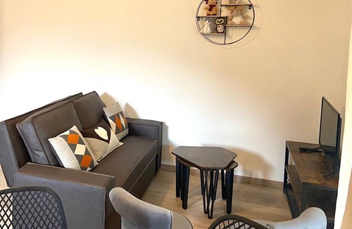 Saint-Jean-de-Maurienne Apartment | Refuge des Cimes | Terrace & Mountain View