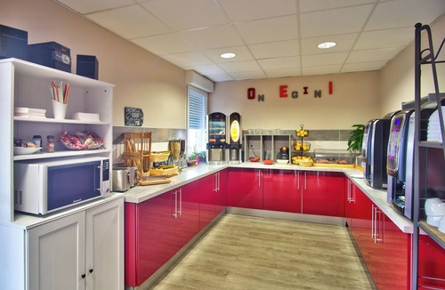 Lahonce Hotel | Relaxing Stay | 5.1 Miles to Quais de la Nive Riverside Walks | 2 Units