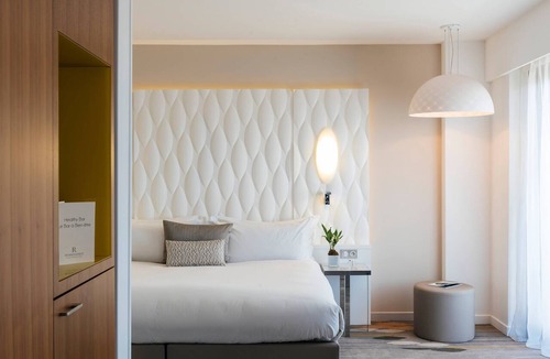 Couronne Urbaine Hotel | Renaissance Aix-en-Provence Hotel