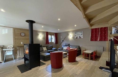 Saint-Marcel Ski Chalet | Renovated chalet with sauna, garage & Wi-Fi - Saint-Martin-de-Belleville