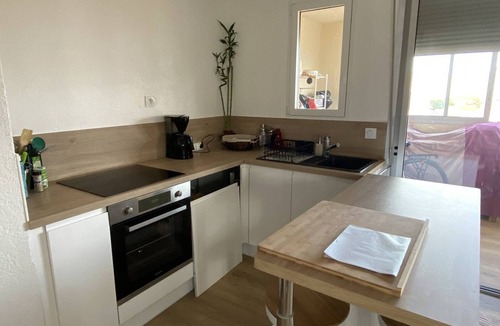 Le Port Apartment | Renovated apartment in Nouméa, marina, parking
