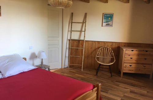 Egat House | Renovated Catalan farmhouse for rent near Font Romeu sleeps 22