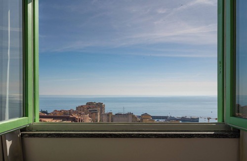 Cap d'Ail Condo | Renovated duplex with sea view on the outskirts of Monaco