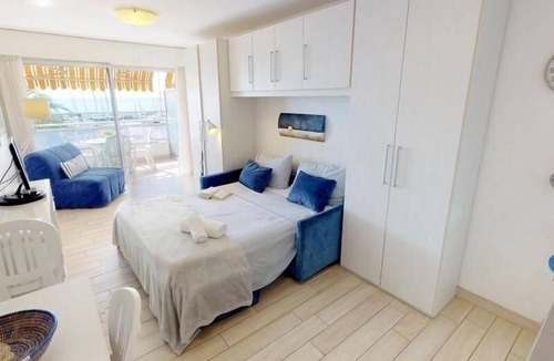 Menton Apartment | Renovated sea-facing studio with terrace in Menton