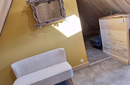 Nonards House | Renovated to make your stay "just like home". Pets allowed!