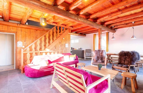 Saint-Lary-Soulan Ski Chalet | Renovated typical chalet in Soulan, 4 bedrooms, 9 pers.