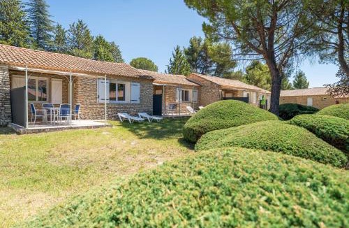 La Roque-sur-Pernes House | Rental with pool and garden n16