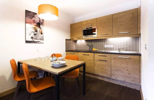 Les Menuires Apartment | Residence Club MMV Le Coeur des Loges* - 3 Rooms 6 People Family +