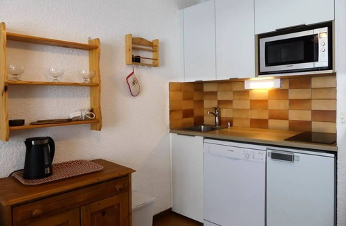 Meribel-Mottaret Apartment | Residence Lac Blanc - LUMINE STUDIO IN BORD OF PAST