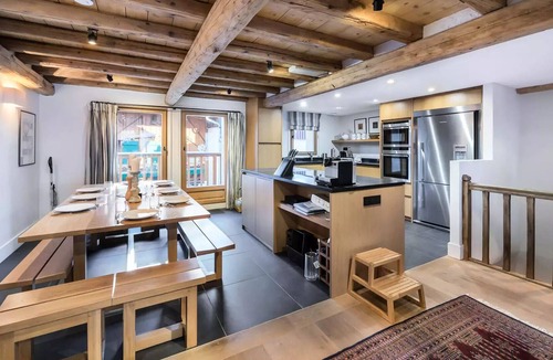 Le Praz Ski Chalet | Residence Pierremont - Chalets for 13 People