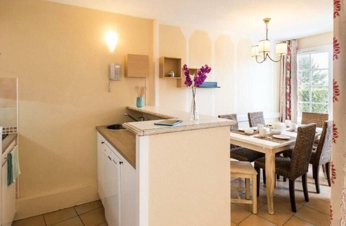 Behobie Apartment | Residence Pierre & Vacances Le Domaine de Bordaberry - Apartment for 6 people - 1 bedroom + 1 sleeping area - Terrace or balcony - Economical